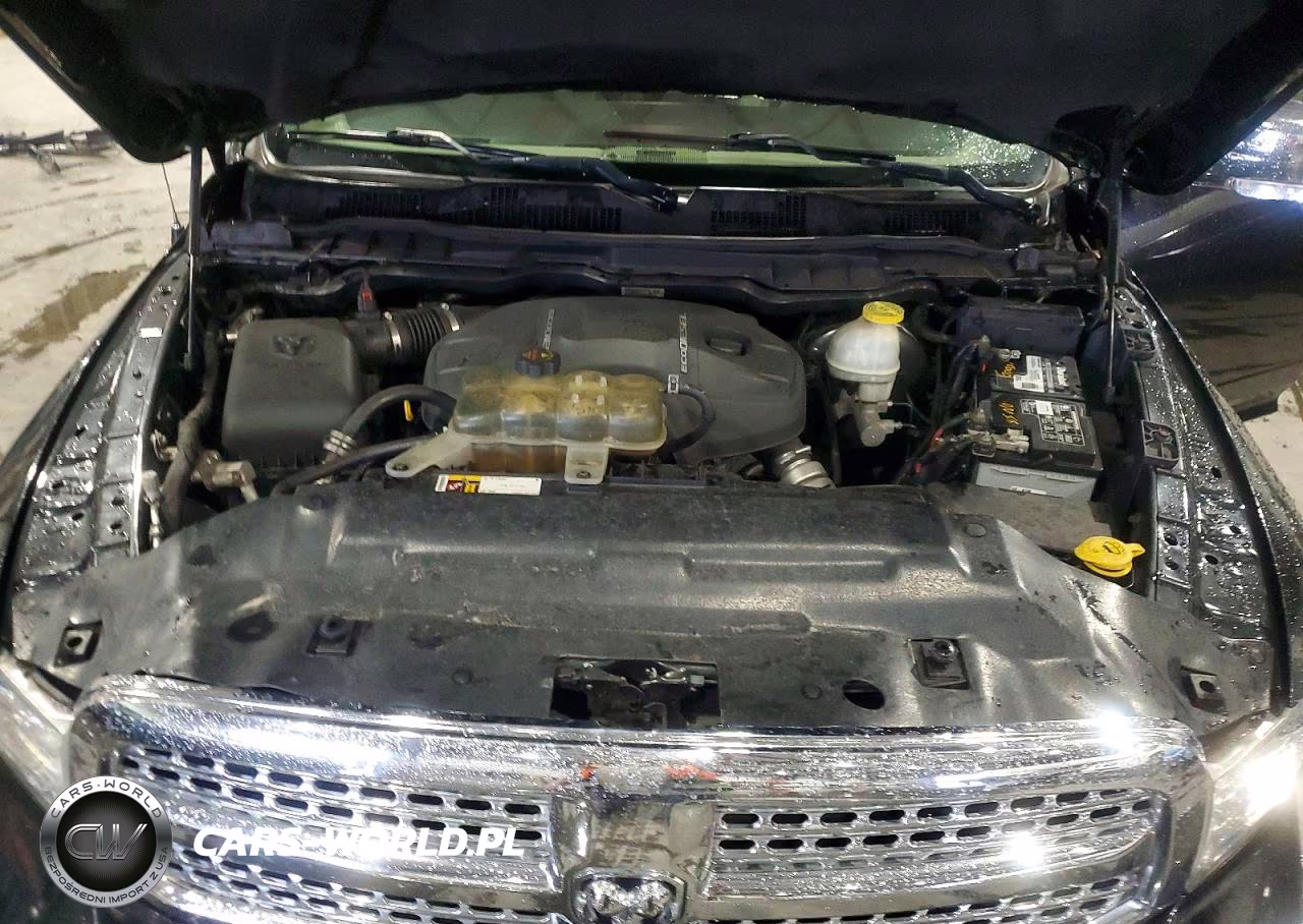 2018 Ram 1500 Laramie VIN:1C6RR7VM2JS293544 - 11