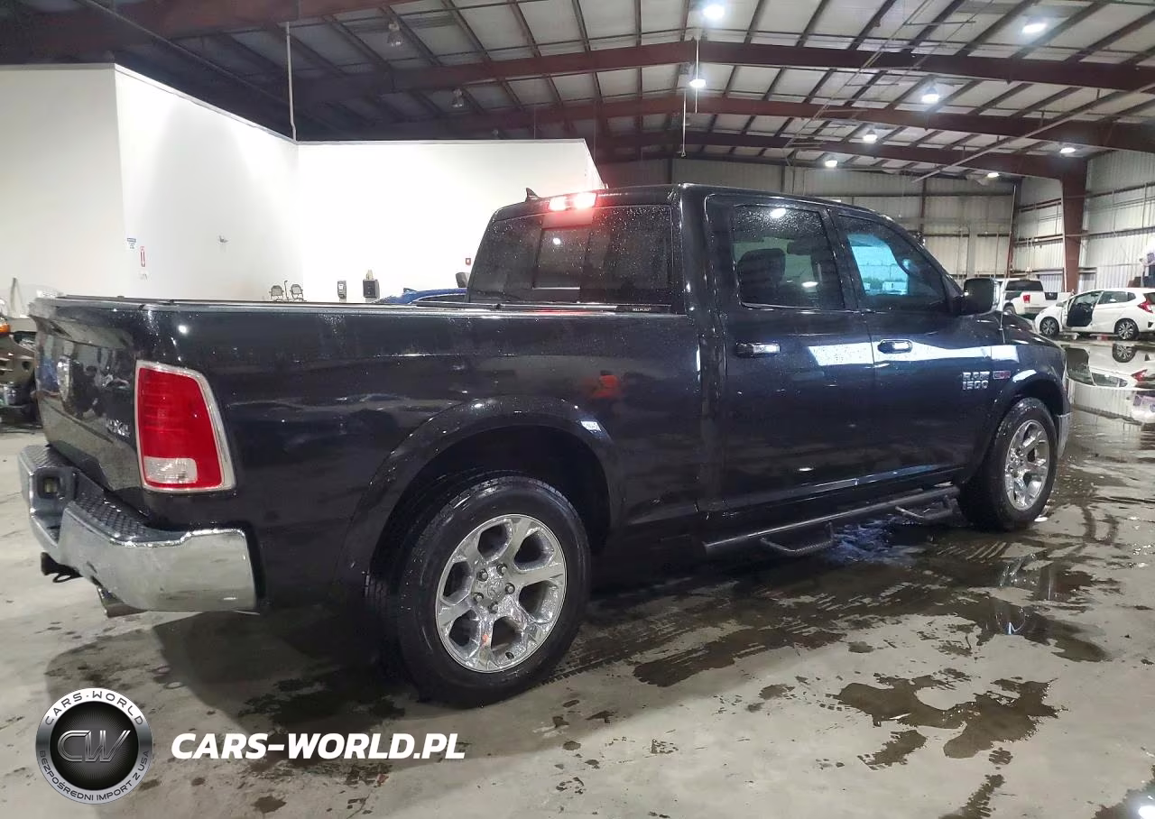 2018 Ram 1500 Laramie VIN:1C6RR7VM2JS293544 - 3