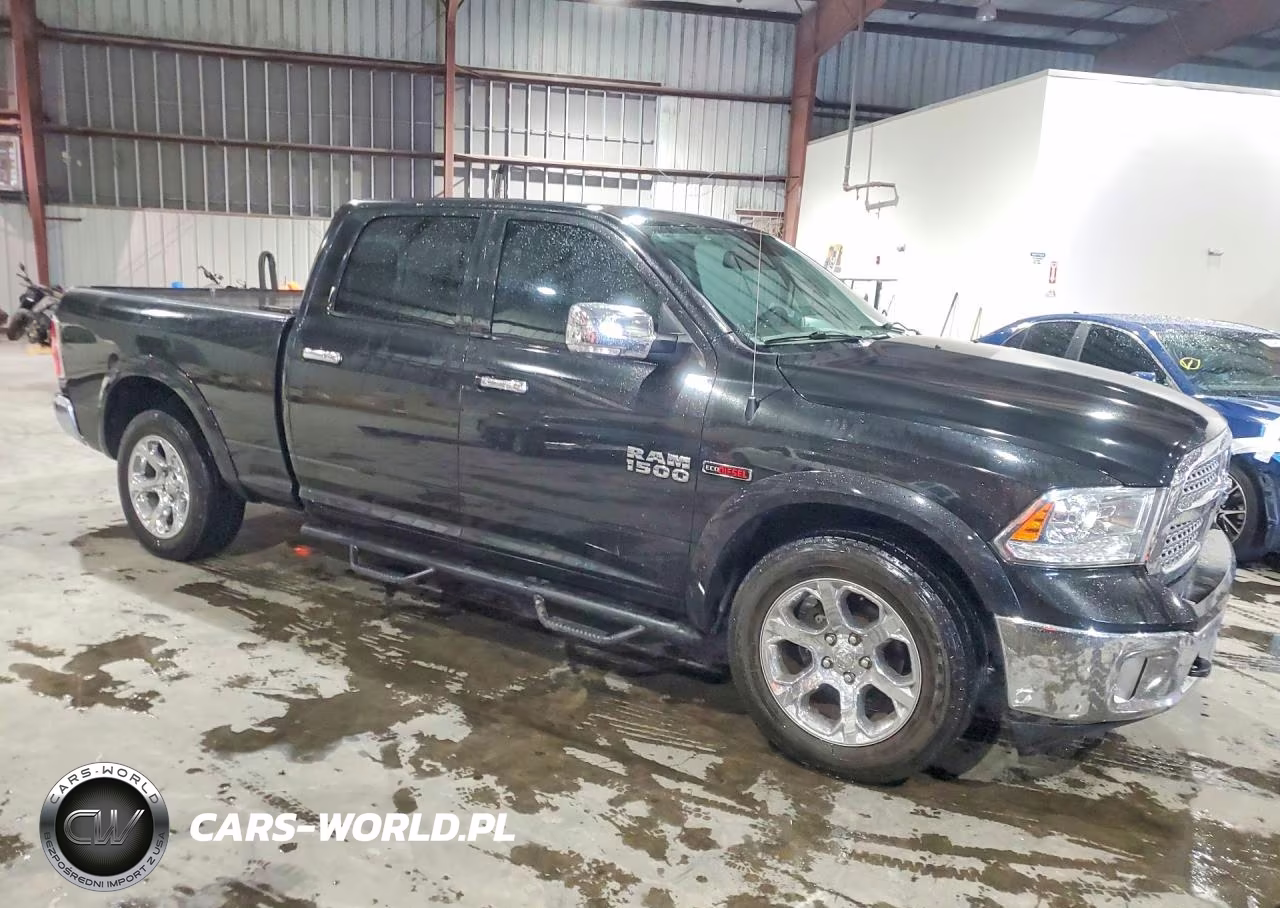 2018 Ram 1500 Laramie VIN:1C6RR7VM2JS293544 - 4