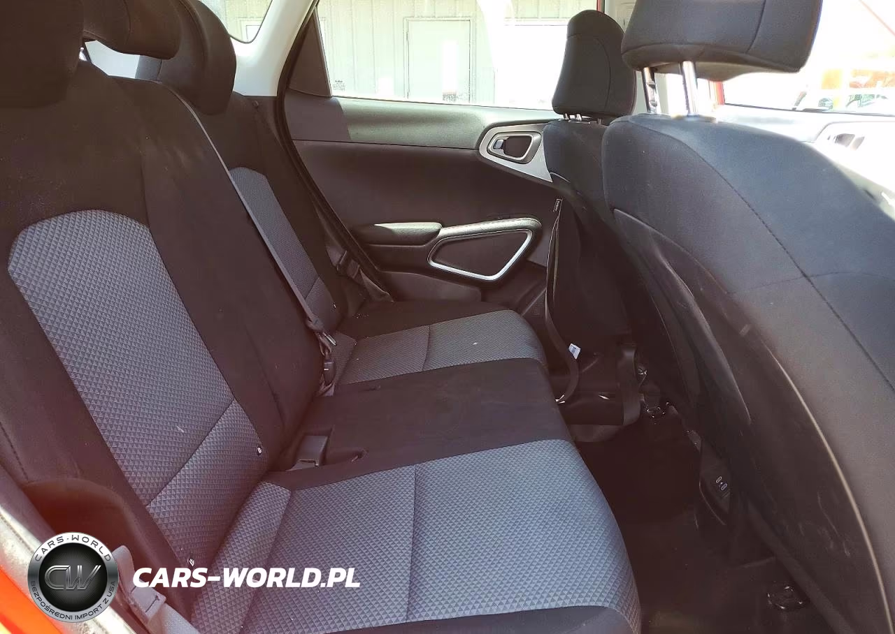 2023 Kia Soul S VIN:KNDJ23AU6P7192169 - 10