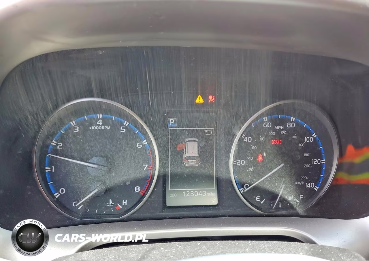 2017 Toyota Rav4 Le VIN:JTMZFREV2HJ123142 - 9
