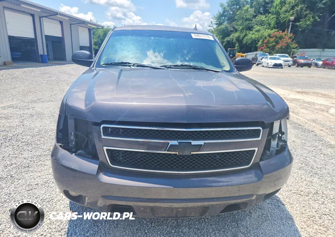 2010 Chevrolet Suburban C1500 Lt VIN:1GNUCJE04AR266438 - 5