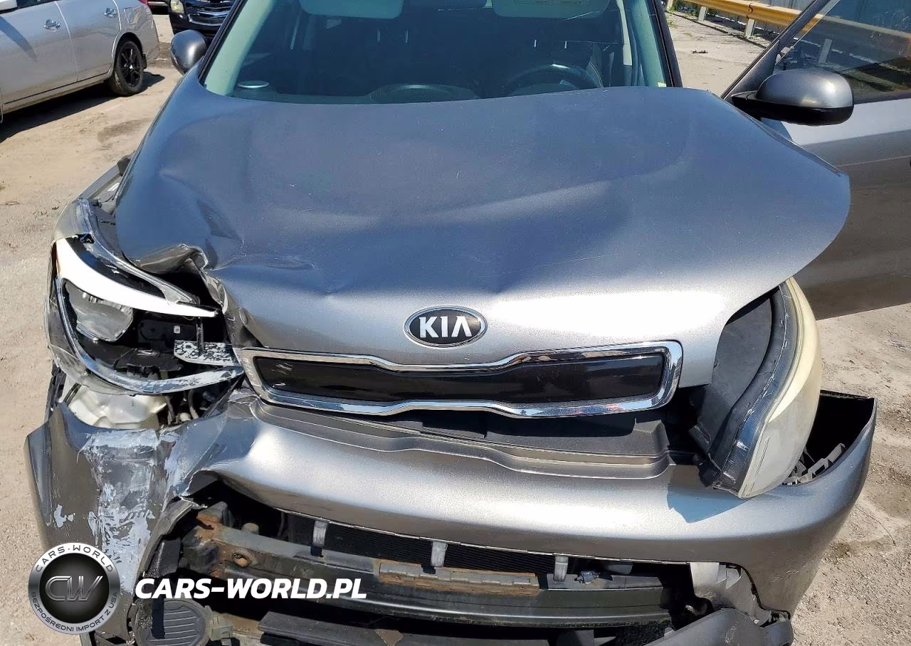 2015 Kia Soul + VIN:KNDJP3A56F7170973 - 11