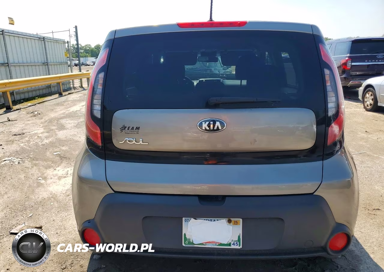 2015 Kia Soul + VIN:KNDJP3A56F7170973 - 6