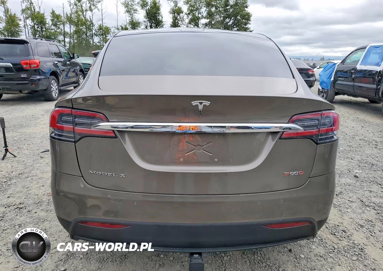 2016 Tesla Model X VIN:5YJXCBE45GF005753 - 6