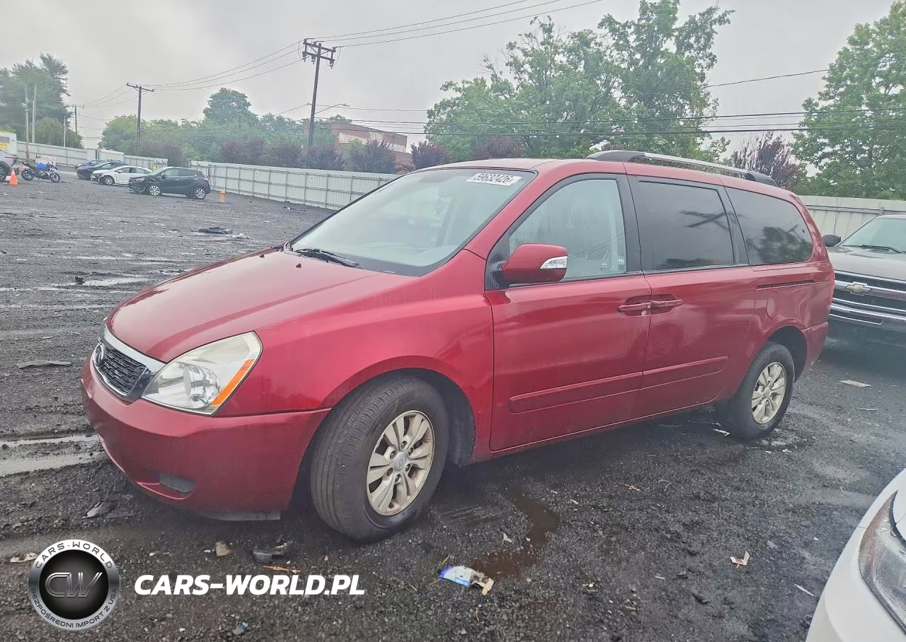 2012 Kia Sedona Lx