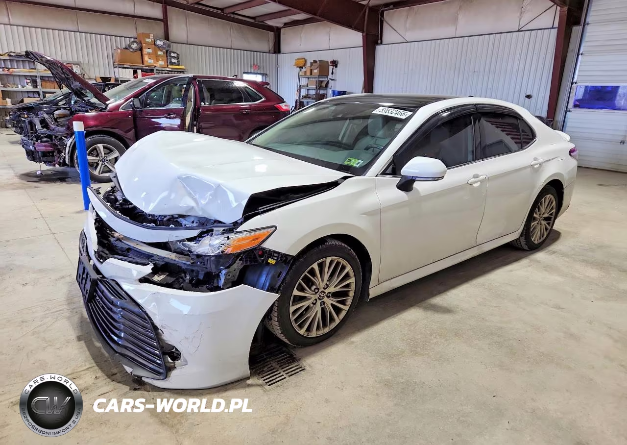 2020 Toyota Camry Xle – zdjęcie 1 z 12
