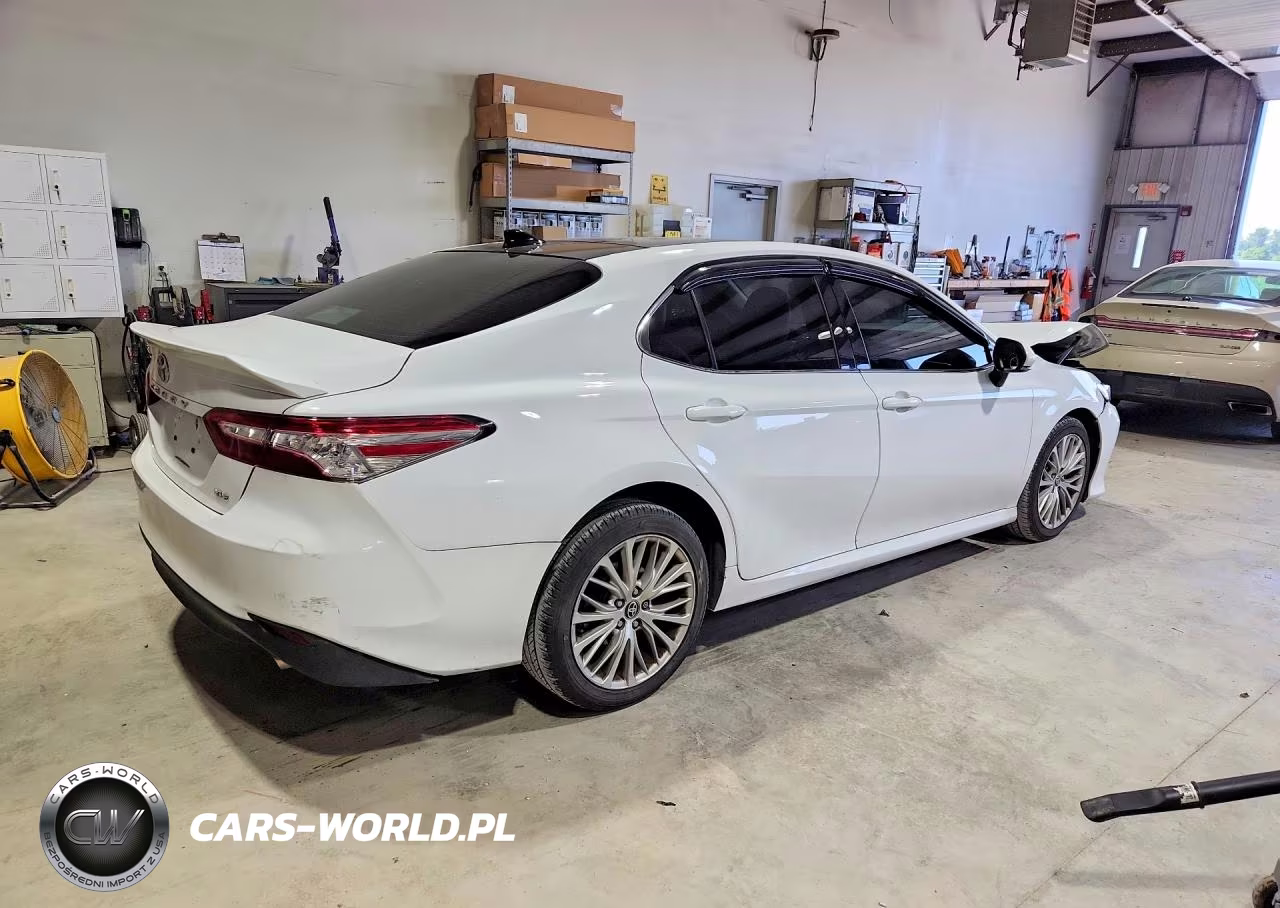 2020 Toyota Camry Xle VIN:4T1F11AK5LU998782 - 3