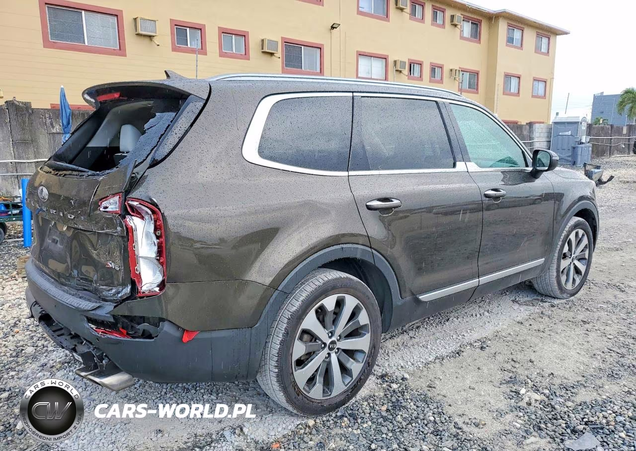 2020 Kia Telluride S VIN:5XYP64HCXLG074639 - 3