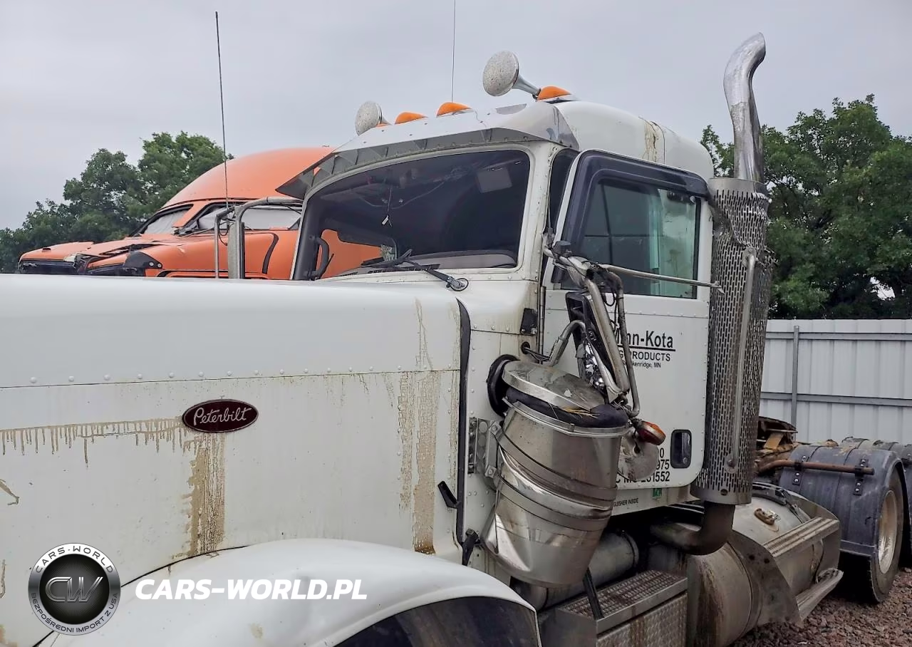 2015 Peterbilt 389 Semi Truck VIN:1XPXD49X0FD264779 - 9
