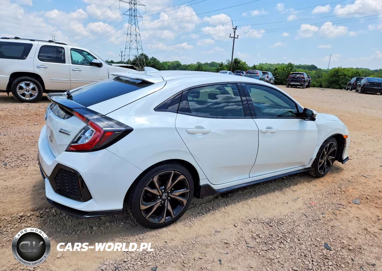 2019 Honda Civic Sport Touring VIN:SHHFK7H94KU221636 - 3
