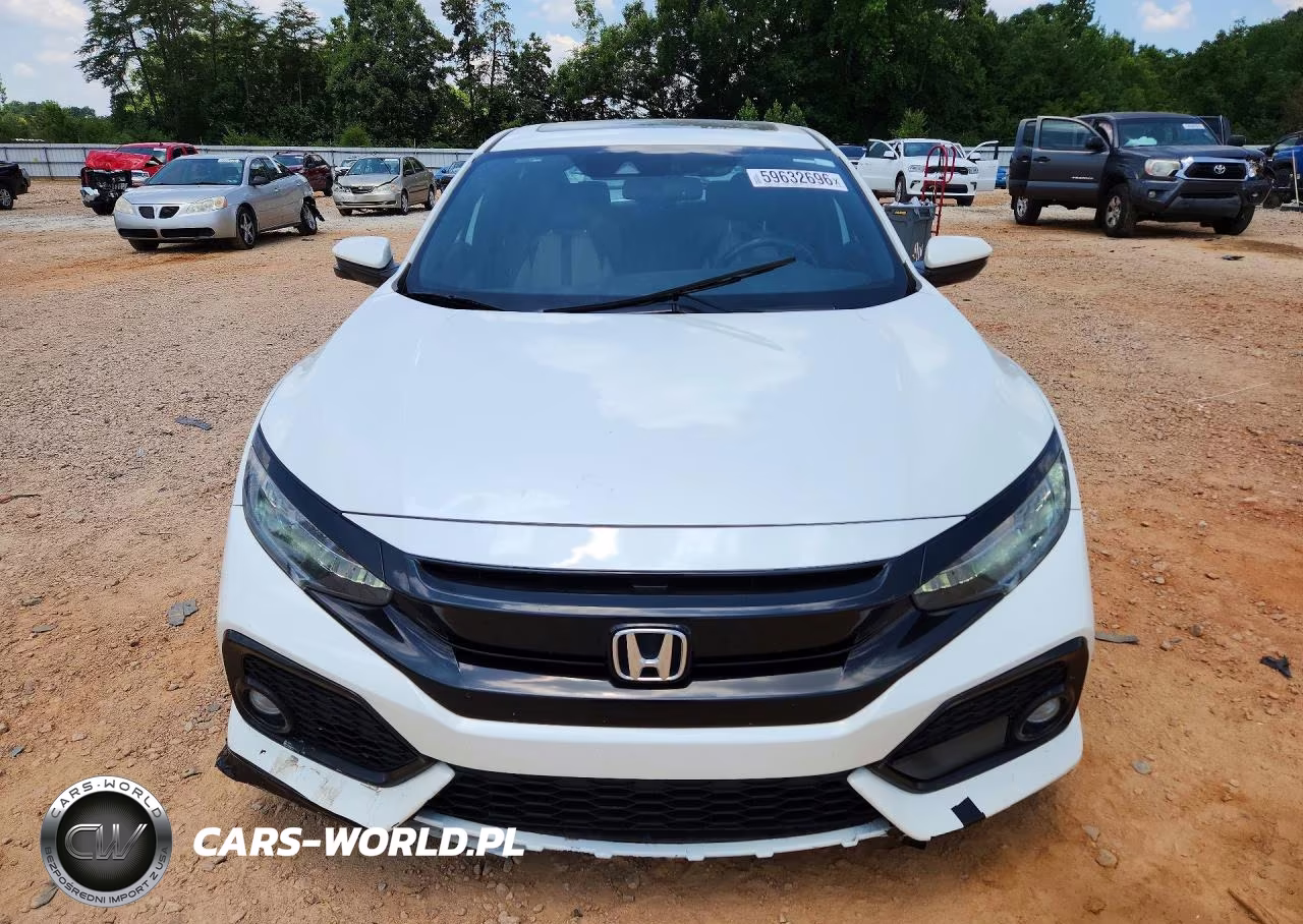 2019 Honda Civic Sport Touring VIN:SHHFK7H94KU221636 - 5