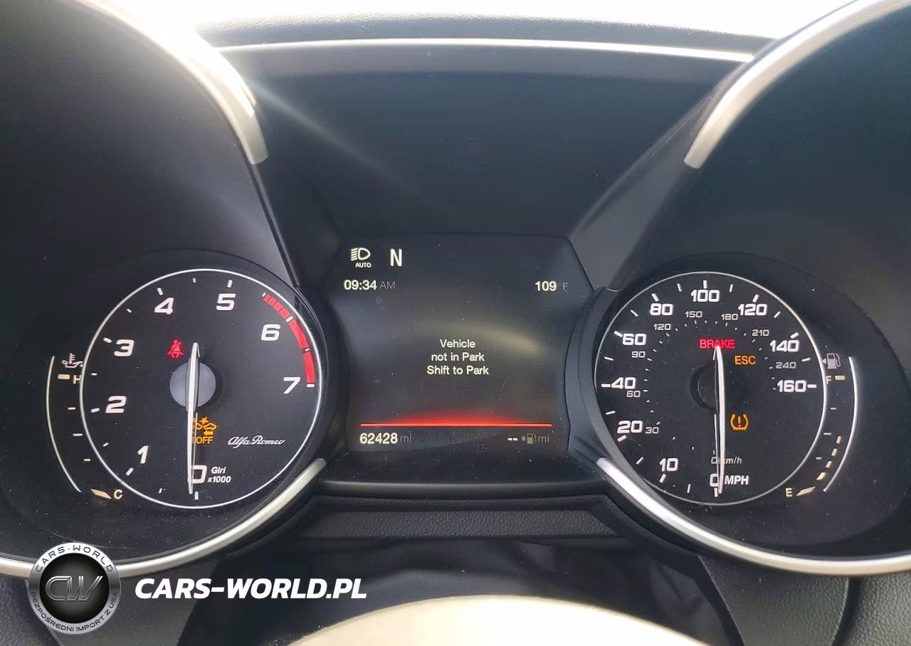 2017 Alfa Romeo Giulia Ti VIN:ZARFAECN8H7560028 - 9