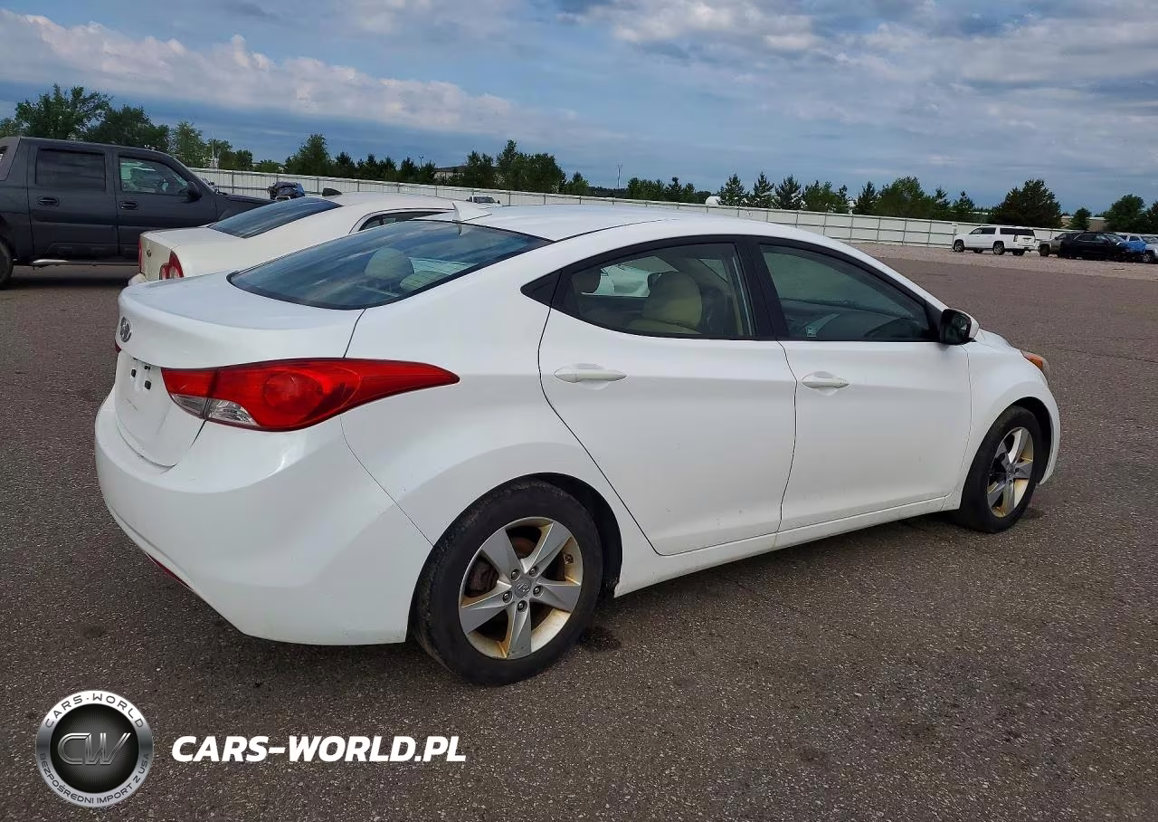 2013 Hyundai Elantra Gls VIN:5NPDH4AE0DH242663 - 3