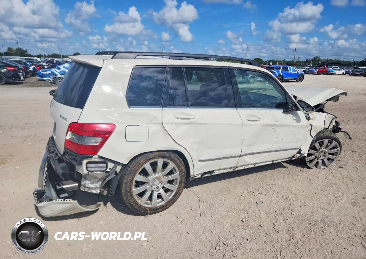 2010 Mercedes-Benz Glk 350 4Matic VIN:WDCGG8HB7AF348675 - 3