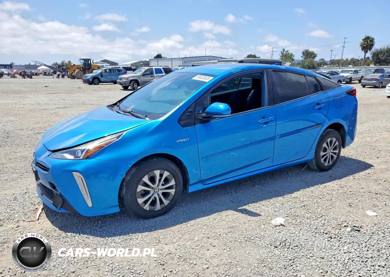 2019 Toyota Prius Le Awd-E