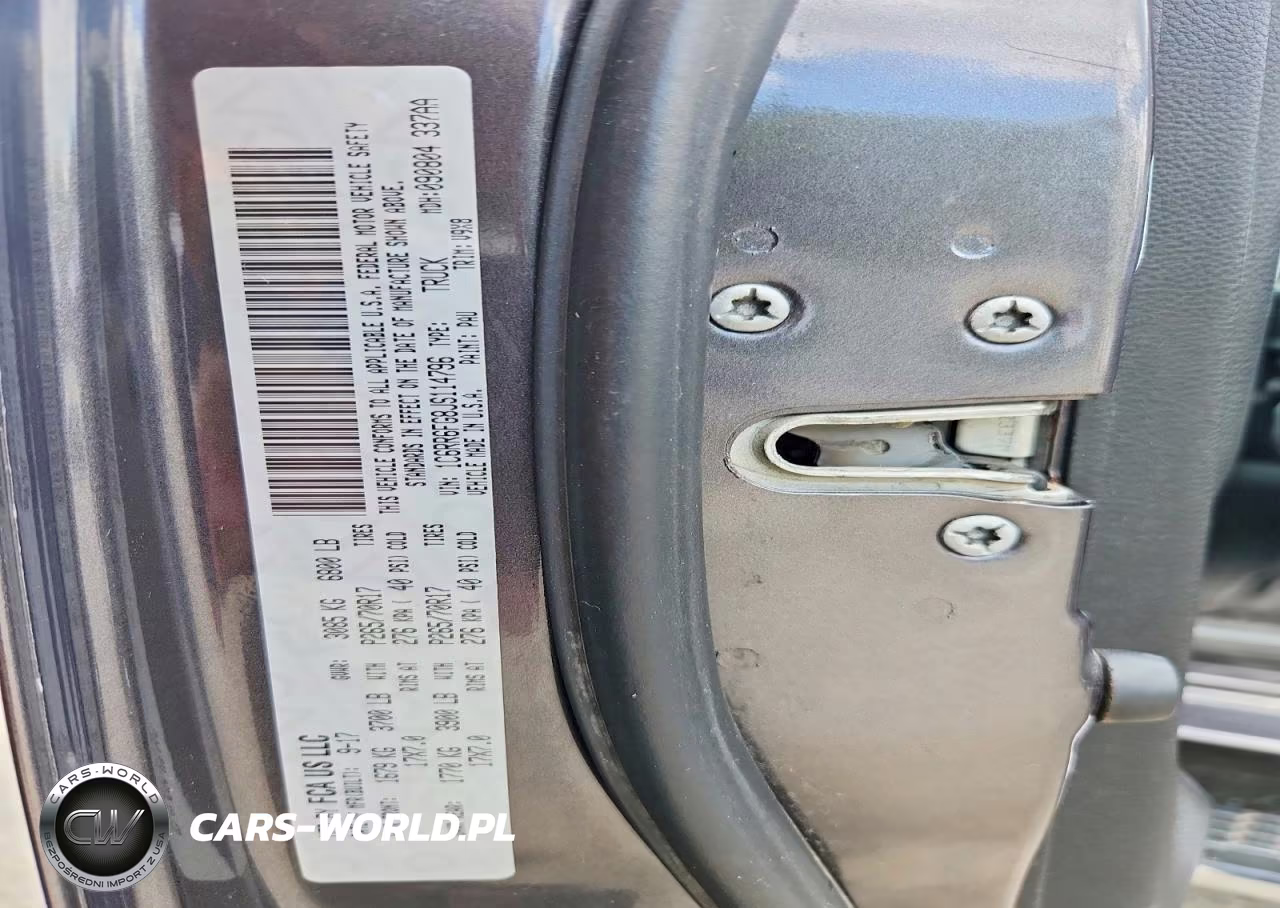 2018 Ram 1500 St VIN:1C6RR6FG8JS114796 - 12