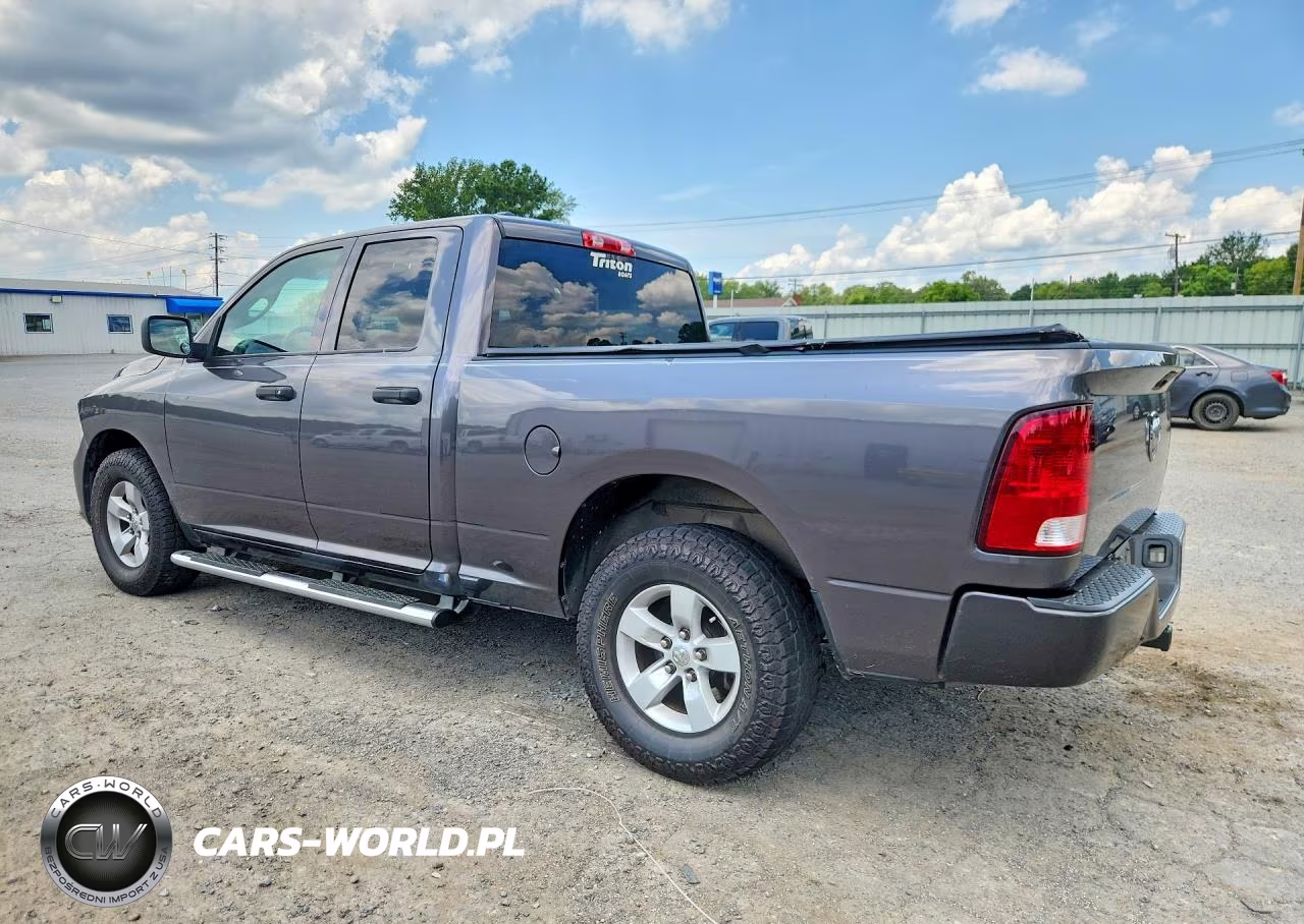 2018 Ram 1500 St VIN:1C6RR6FG8JS114796 - 2