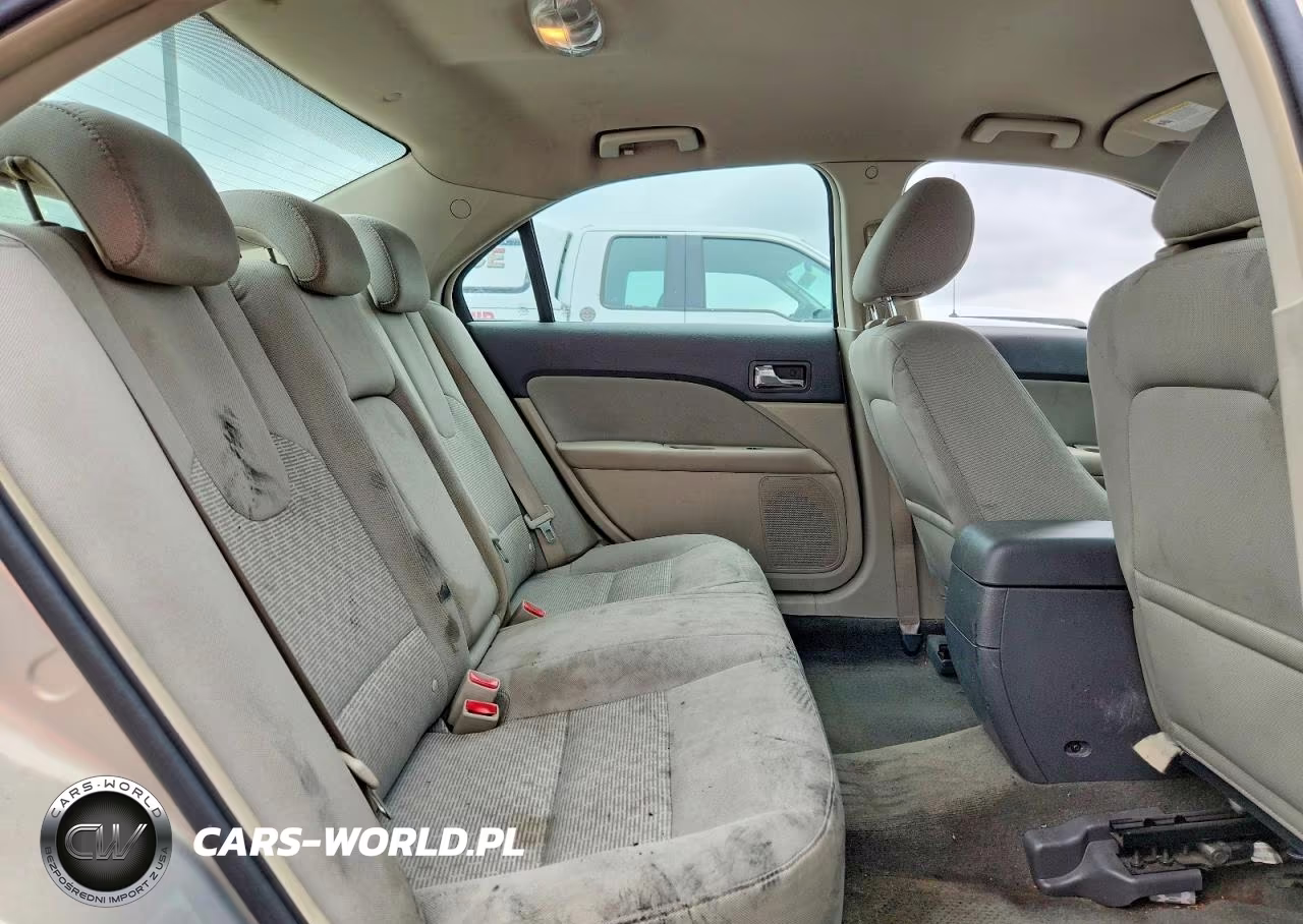 2010 Ford Fusion Se VIN:3FAHP0HA8AR415263 - 10