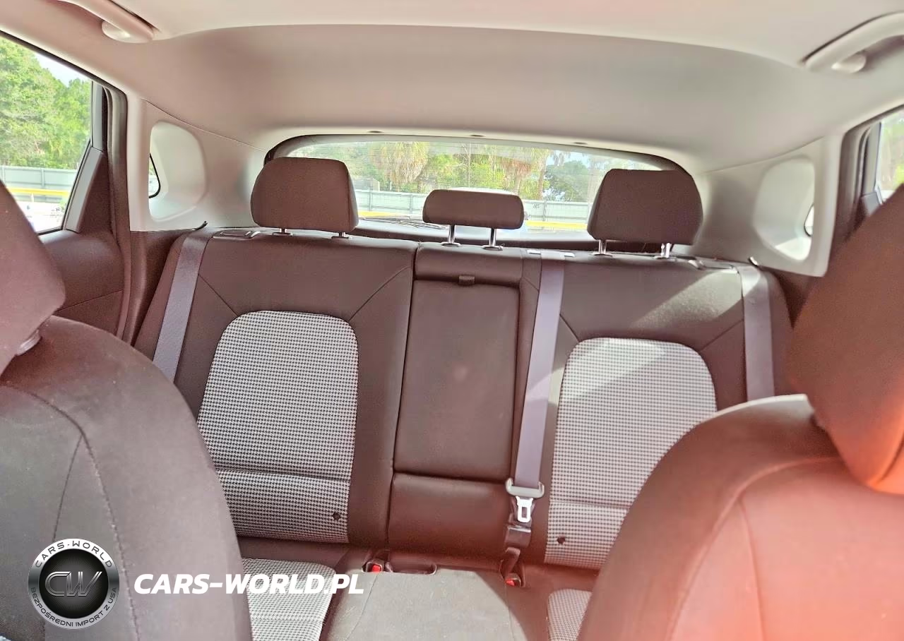 2018 Hyundai Kona Sel VIN:KM8K6CAA1JU084920 - 10