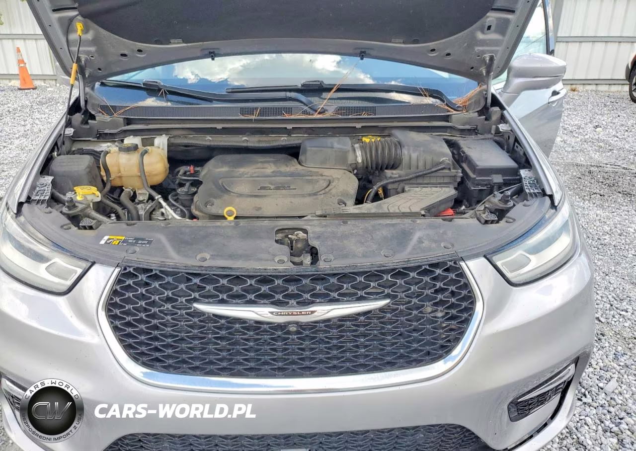 2021 Chrysler Pacifica Touring L VIN:2C4RC1BG7MR521551 - 12