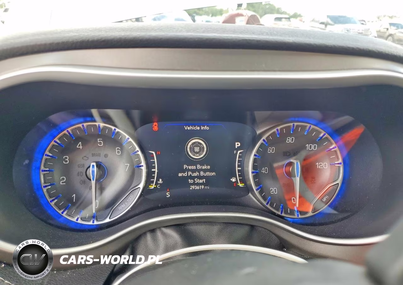2021 Chrysler Pacifica Touring L VIN:2C4RC1BG7MR521551 - 9