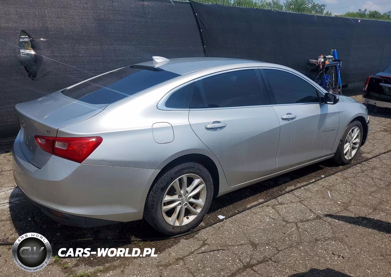 2018 Chevrolet Malibu Lt VIN:1G1ZD5ST1JF237751 - 3