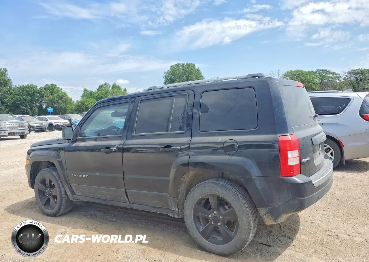 2012 Jeep Patriot Latitude VIN:1C4NJRFBXCD692250 - 2