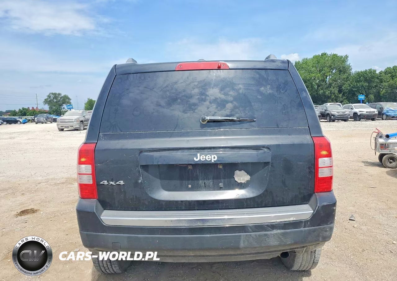 2012 Jeep Patriot Latitude VIN:1C4NJRFBXCD692250 - 6