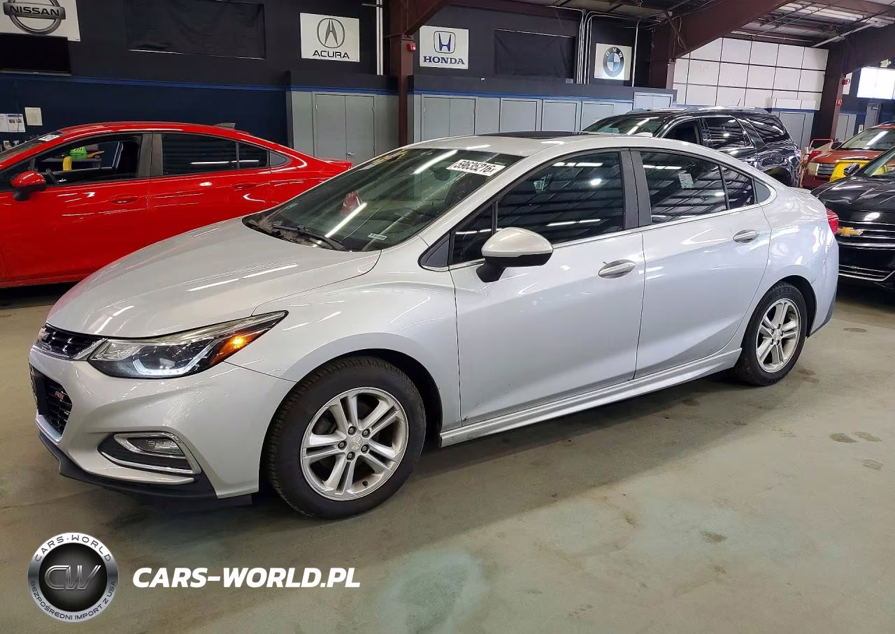 2017 Chevrolet Cruze Lt – zdjęcie 1 z 12