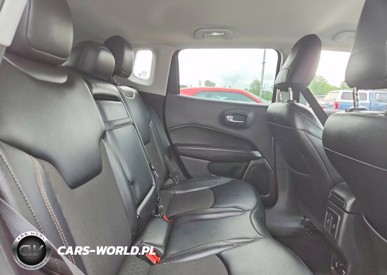 2019 Jeep Compass Latitude VIN:3C4NJDBB5KT655897 - 11