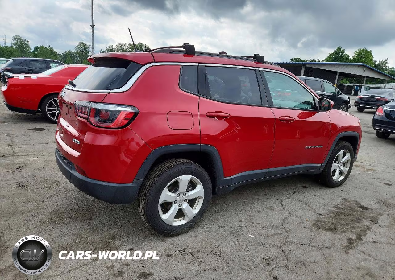 2019 Jeep Compass Latitude VIN:3C4NJDBB5KT655897 - 3