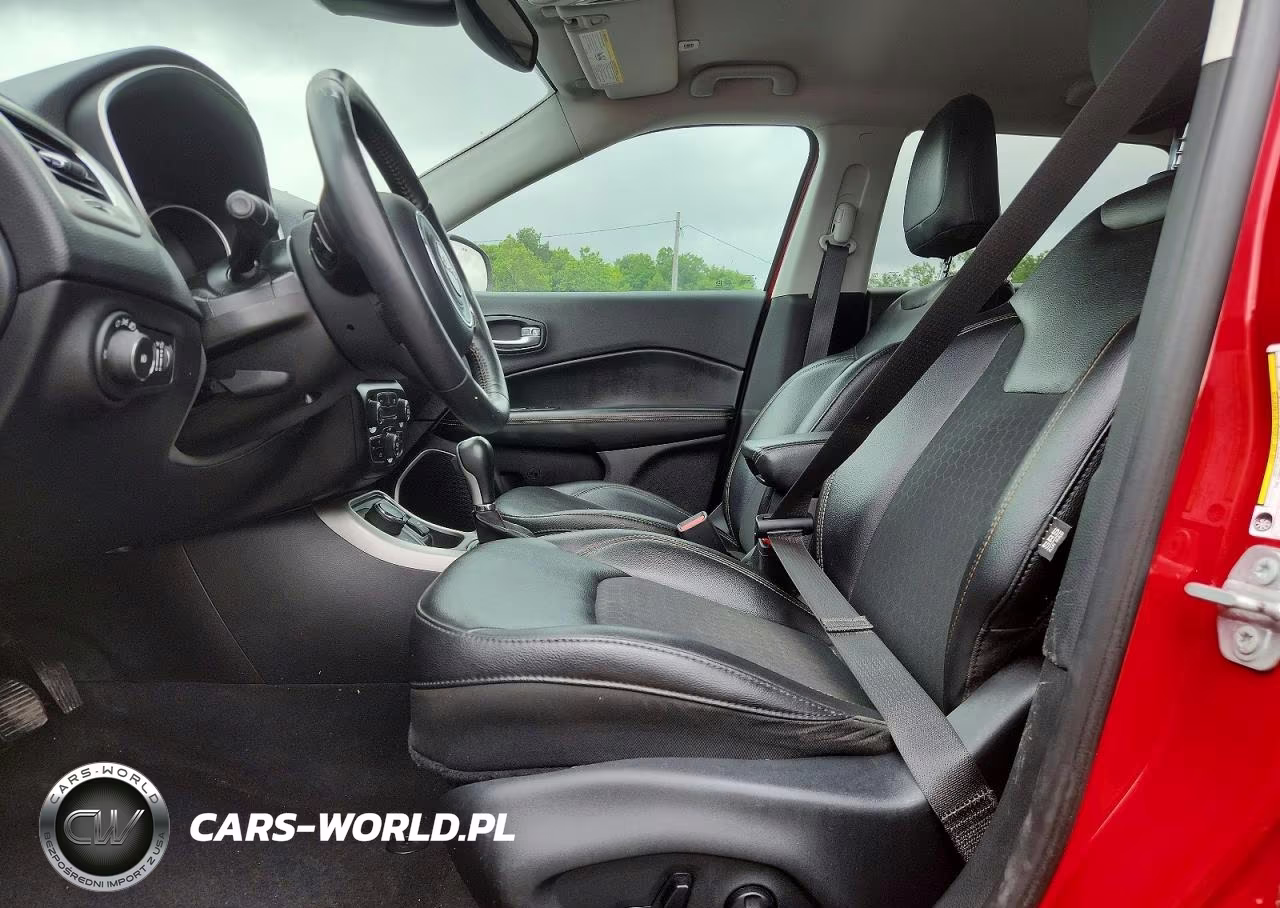 2019 Jeep Compass Latitude VIN:3C4NJDBB5KT655897 - 7