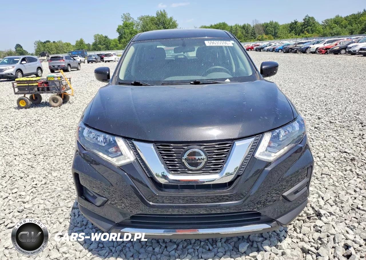 2018 Nissan Rogue S VIN:KNMAT2MT1JP577785 - 5
