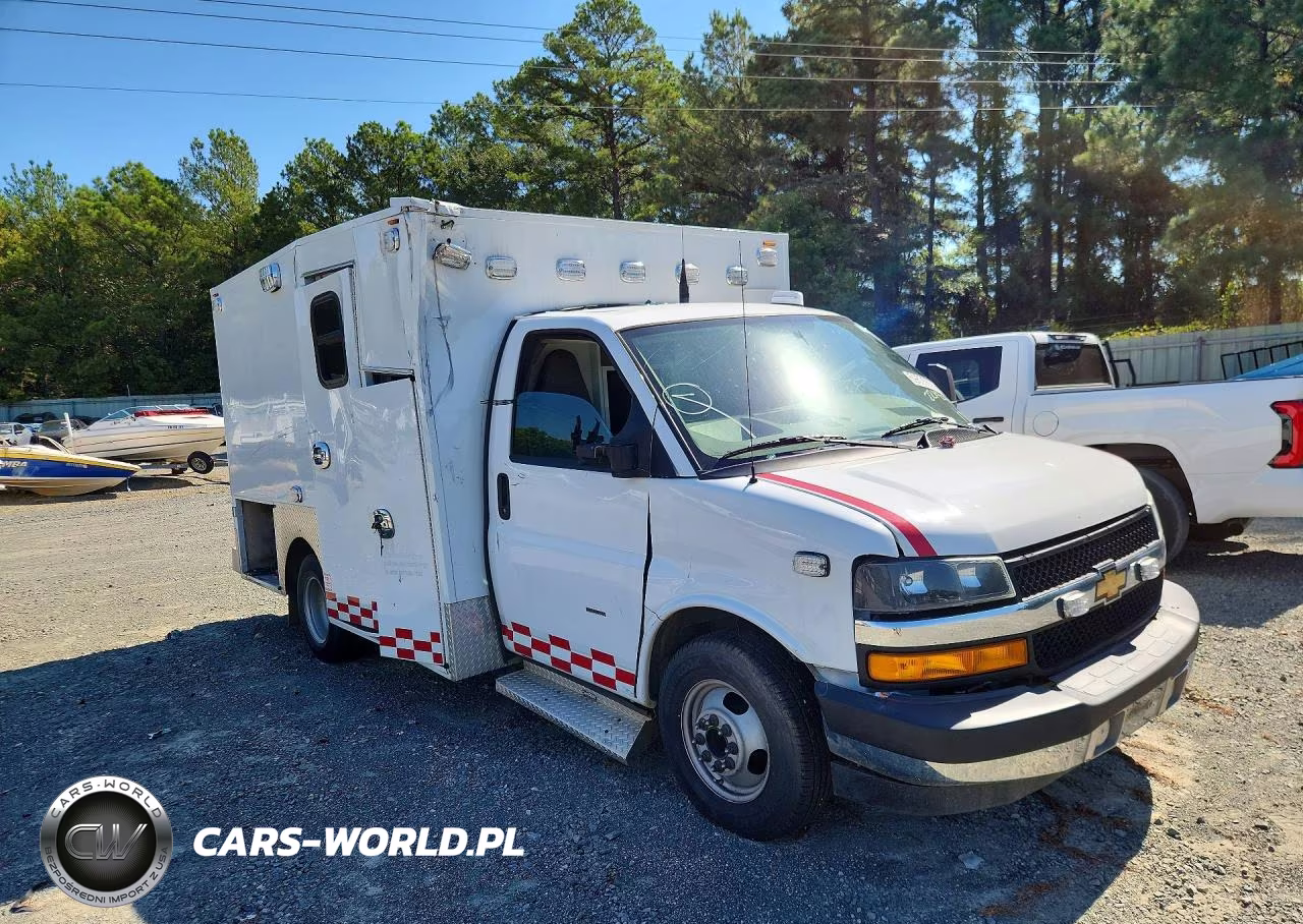 2023 Chevrolet Express G3500 VIN:1GB3GRF78P1221436 - 4