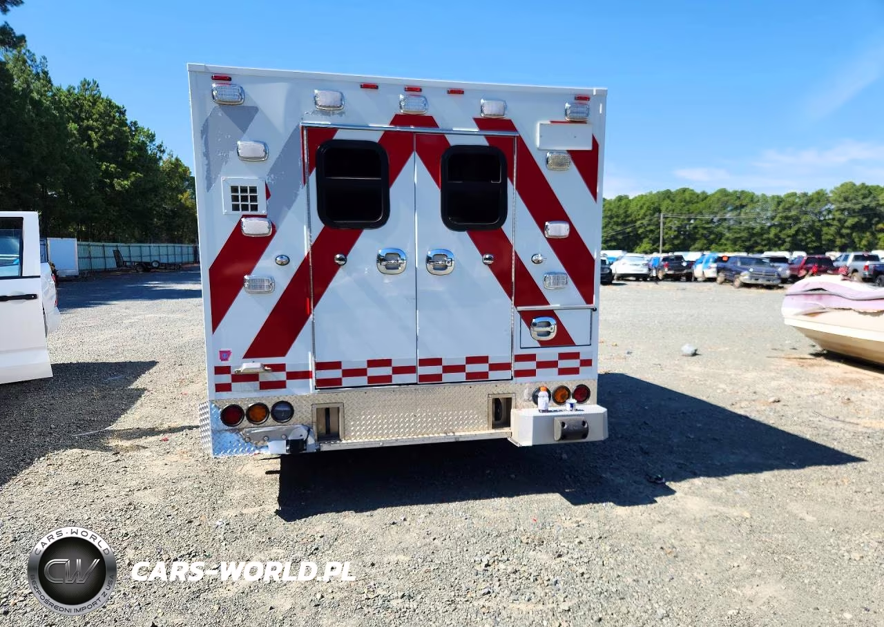 2023 Chevrolet Express G3500 VIN:1GB3GRF78P1221436 - 6