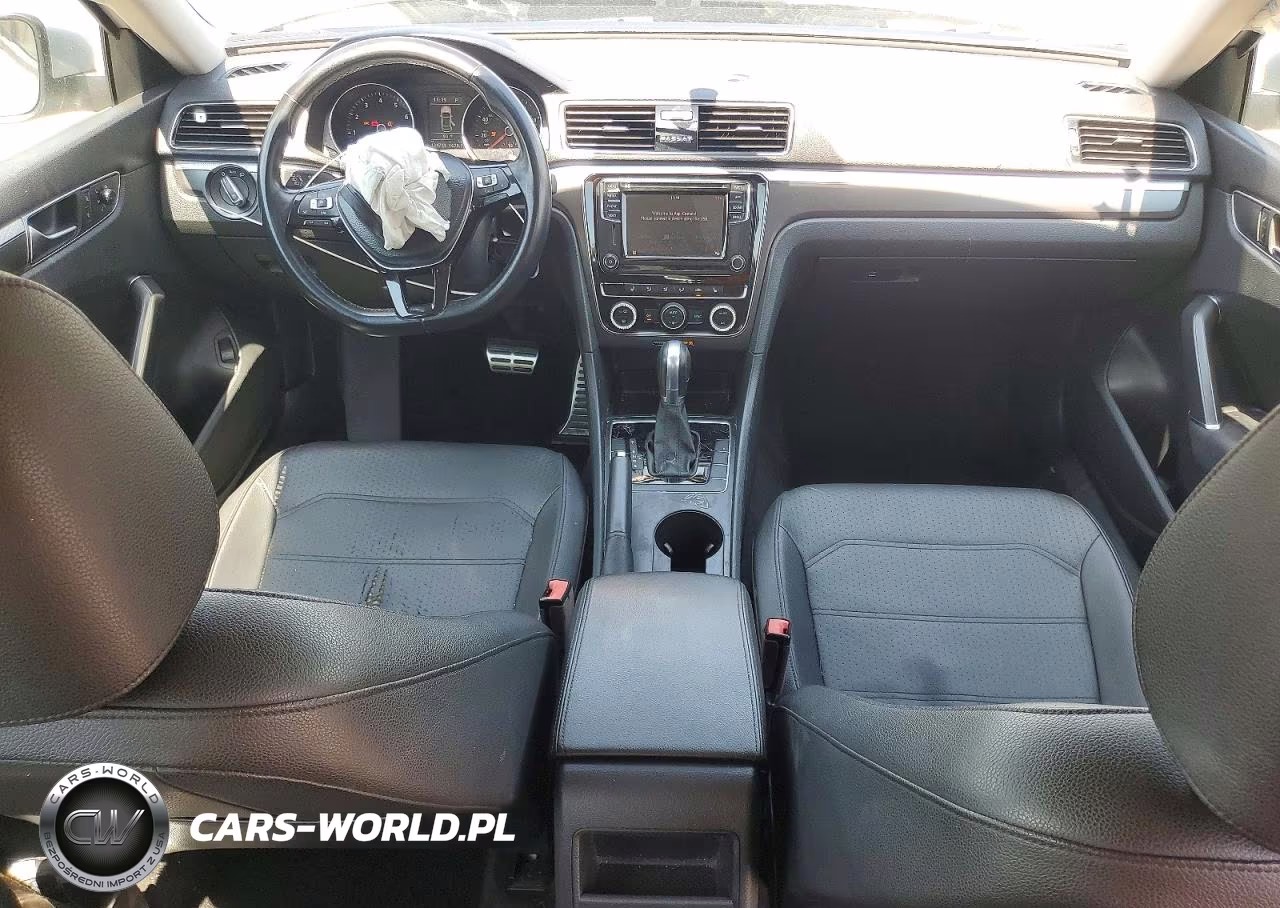 2018 Volkswagen Passat S VIN:1VWAA7A33JC030173 - 8