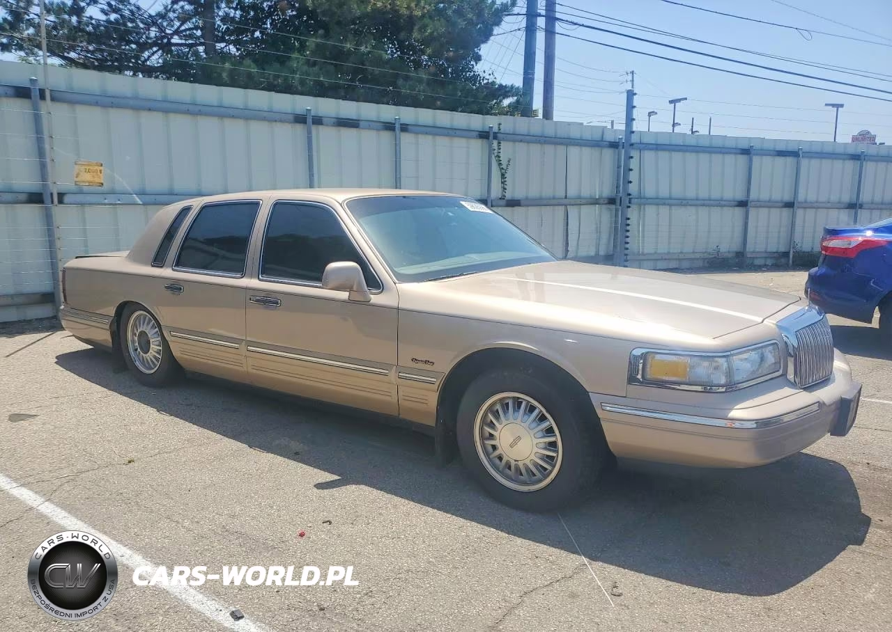 1997 Lincoln Town Car Signature VIN:1LNLM82W7VY646559 - 4