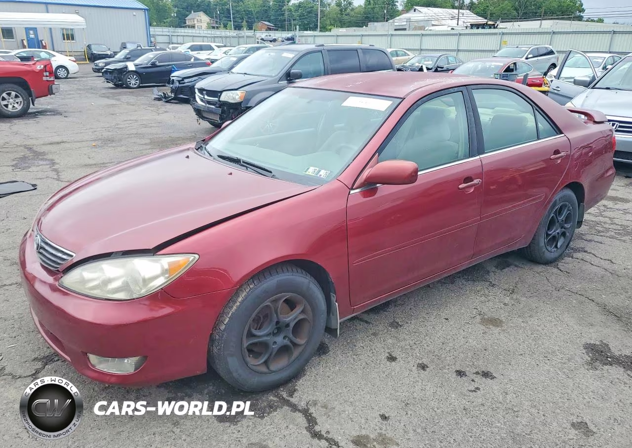 2005 Toyota Camry Le – zdjęcie 1 z 12
