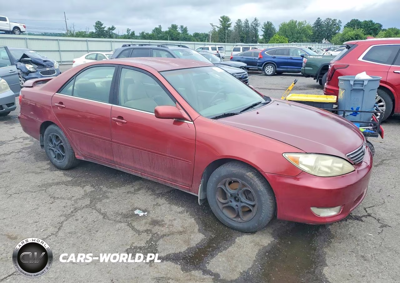 2005 Toyota Camry Le VIN:JTDBE32K753005941 - 4