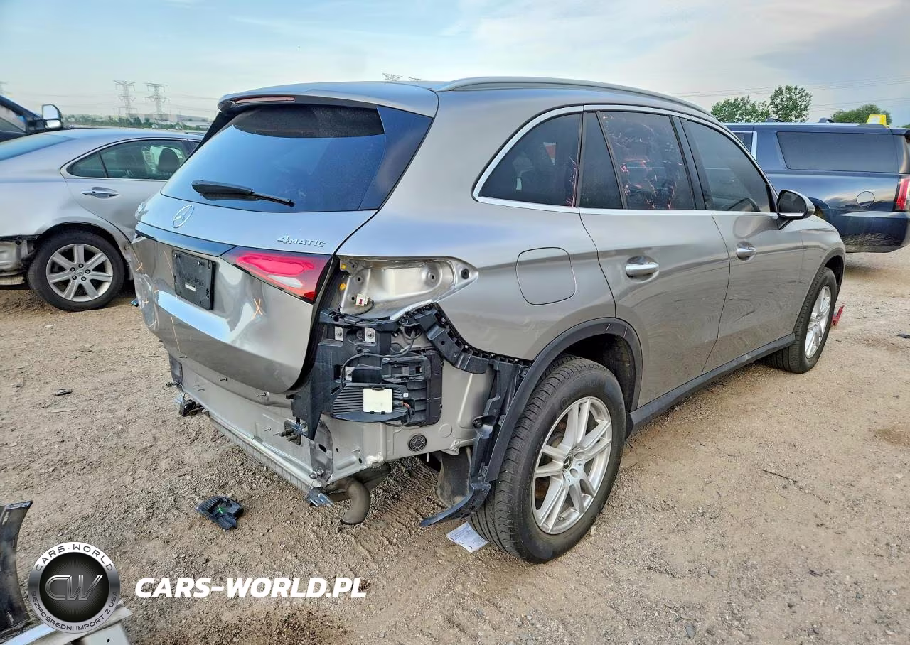 2023 Mercedes-Benz Glc 300 4Matic VIN:W1NKM4HB8PF030342 - 3