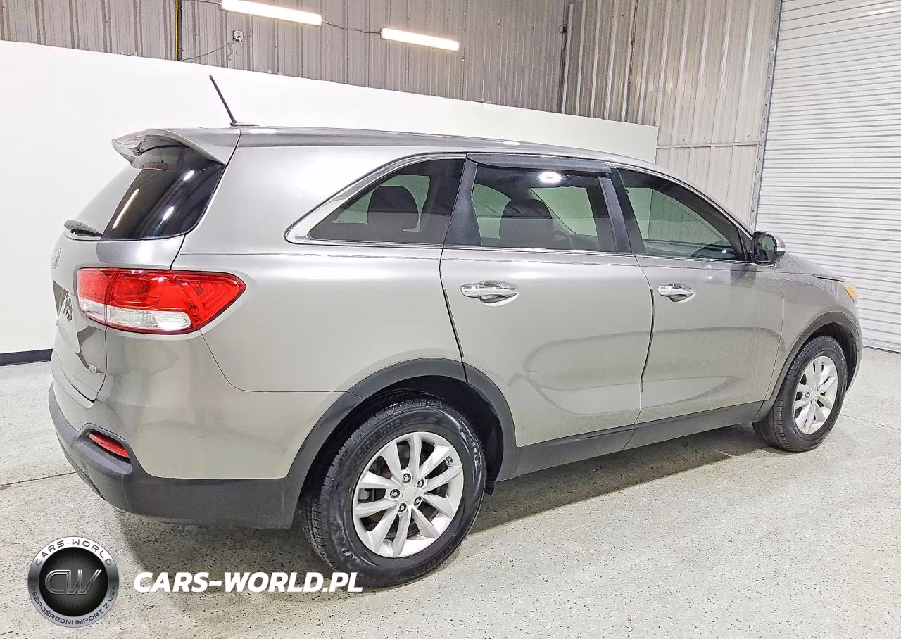2016 Kia Sorento L VIN:5XYPG4A38GG115704 - 3