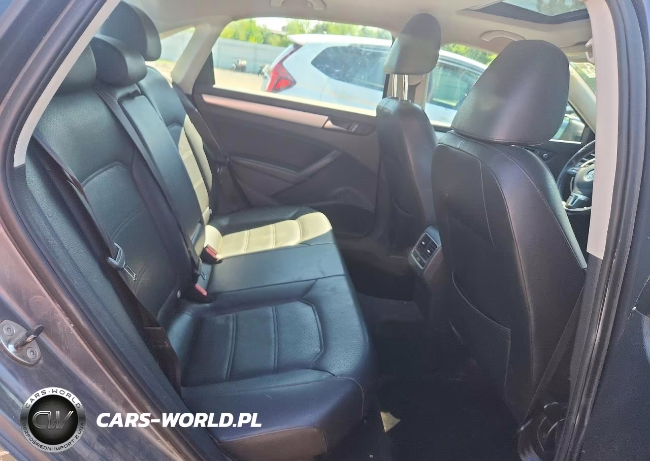 2013 Volkswagen Passat Se VIN:1VWBP7A33DC063830 - 10