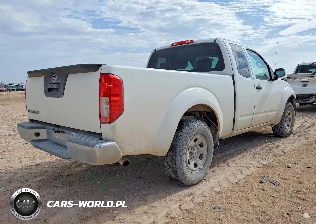 2015 Nissan Frontier S VIN:1N6BD0CT1FN755850 - 3