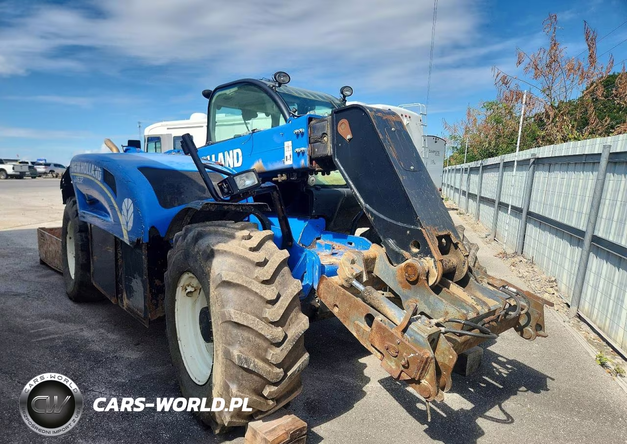 2015 New Holland Telehandler