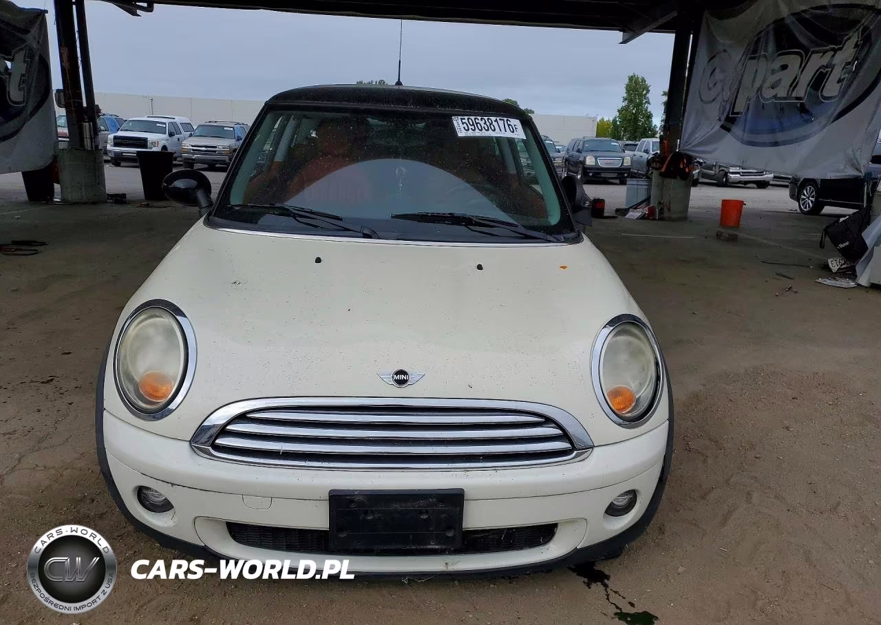 2008 Mini Cooper VIN:WMWMF33538TT64767 - 5