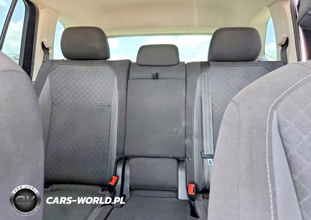 2020 Volkswagen Tiguan S VIN:3VV1B7AX9LM157581 - 10