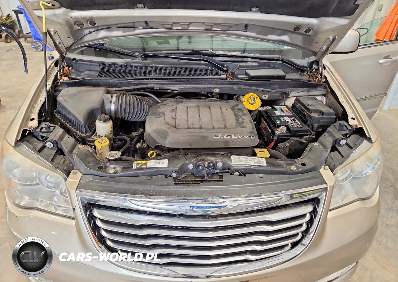2014 Chrysler Town & Country Touring VIN:2C4RC1BG7ER402416 - 12