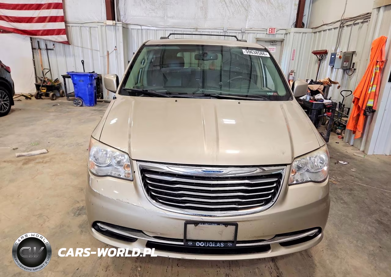 2014 Chrysler Town & Country Touring VIN:2C4RC1BG7ER402416 - 5