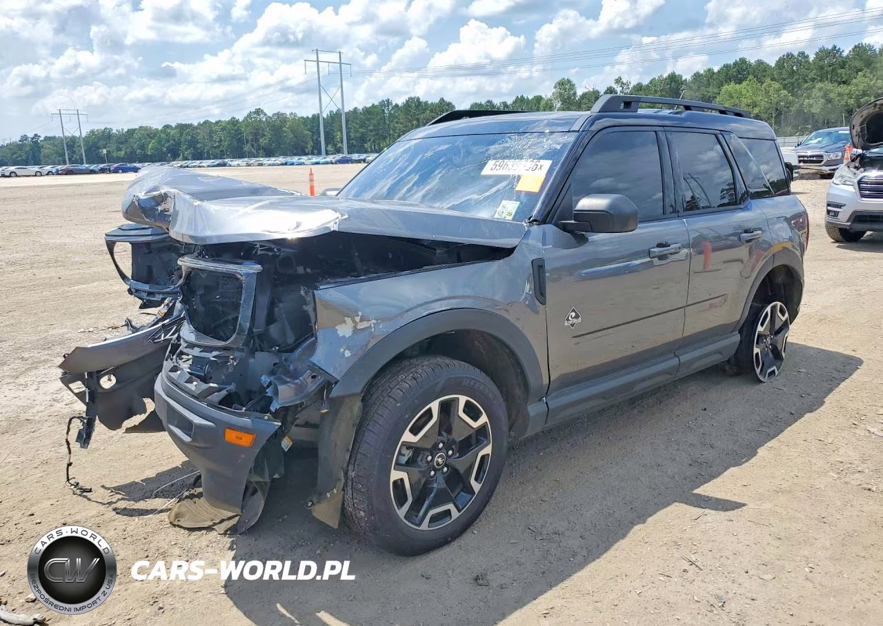 2023 Ford Bronco Sport Outer Banks – zdjęcie 1 z 12